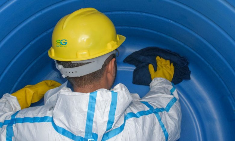 تنظيف خزانات المياه