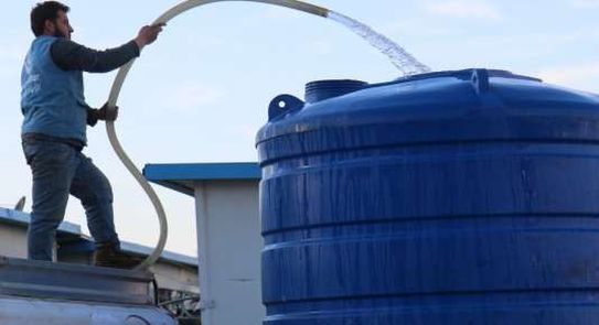 تنظيف خزانات المياه